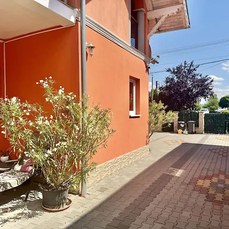 公寓 Lelle Udvar 2 Ac Free Parking